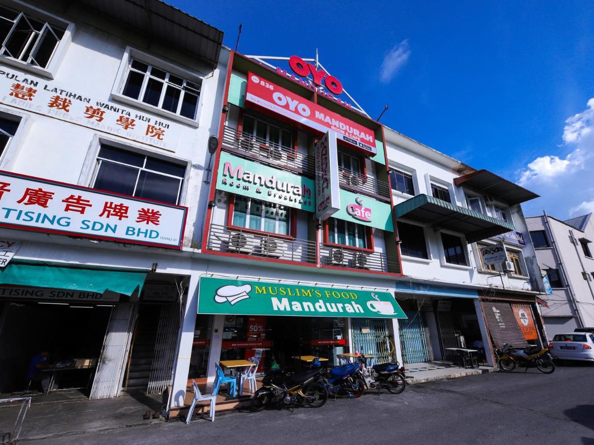 Oyo 836 Mandurah Room & Cafe Kuching Exterior photo